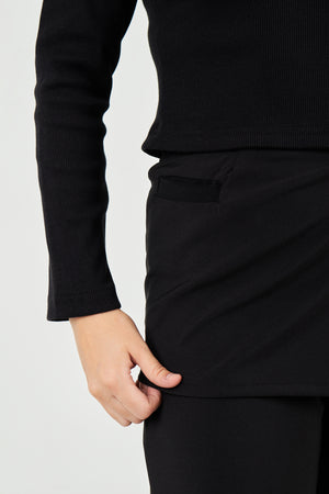 Silence pants in black