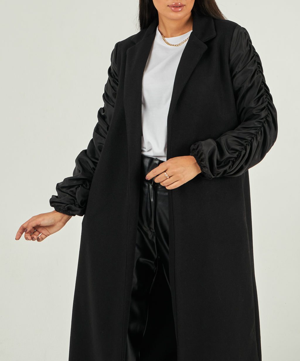 Hero coat in black