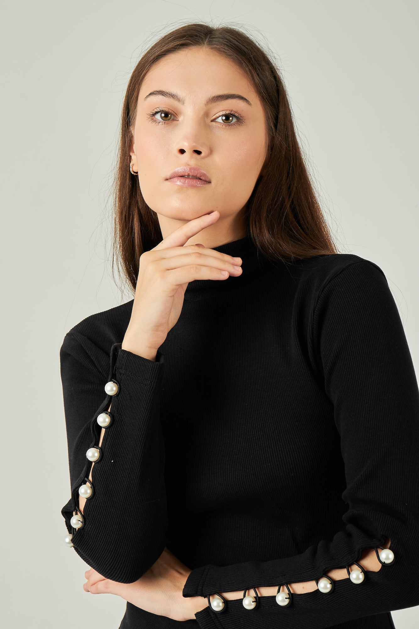 Pearl top in black