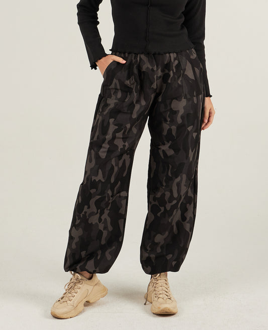 Soldier pants in black