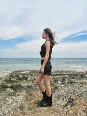 Cheviot vest in black