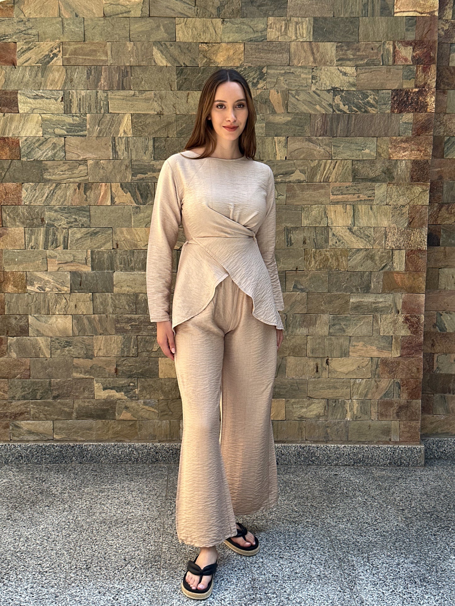 Mystery set in beige