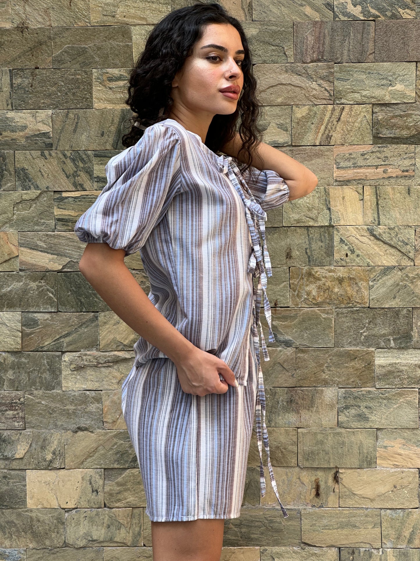 Tie shirt in blue x brown stripes