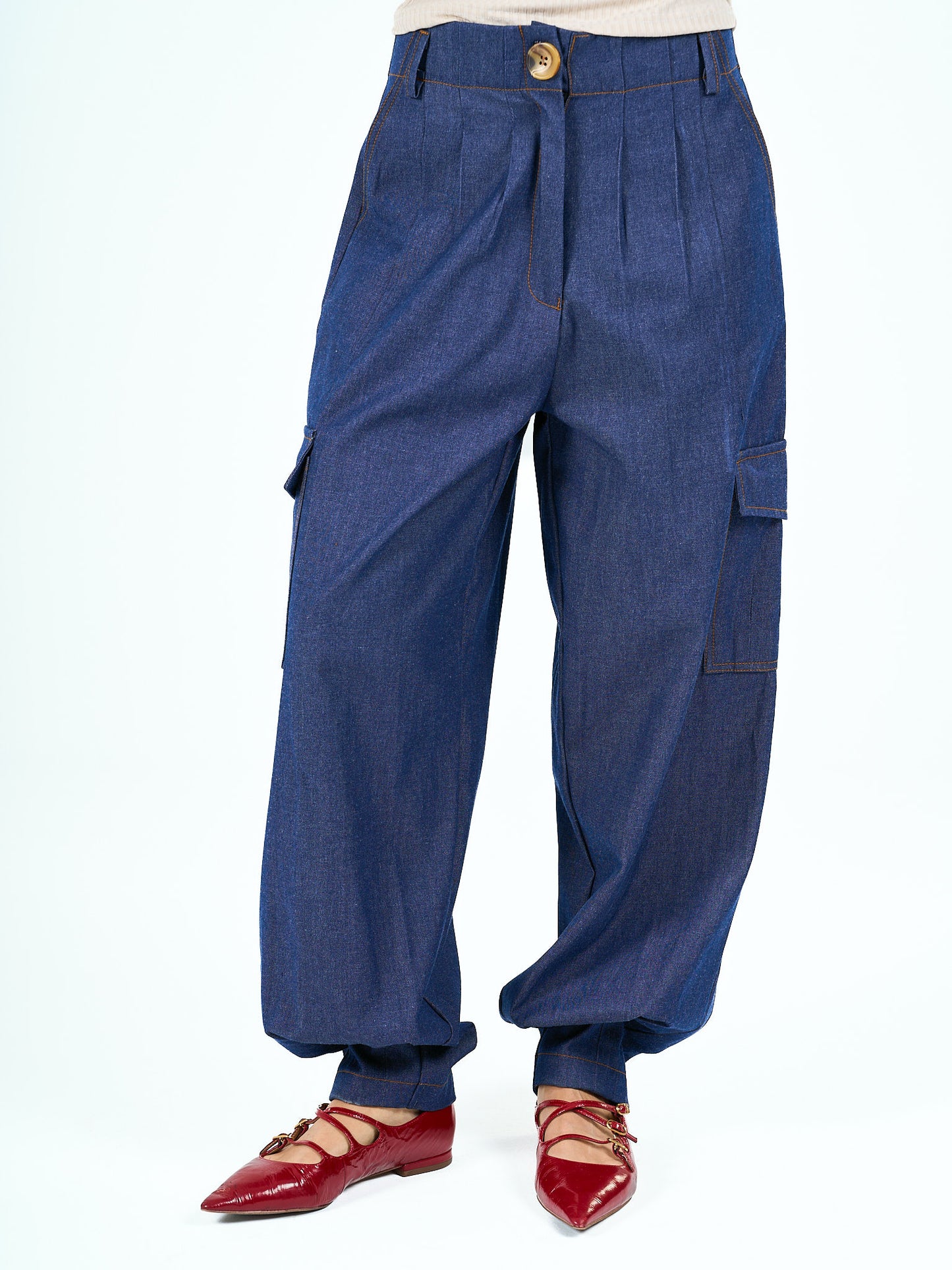 Parachute pants in blue denim