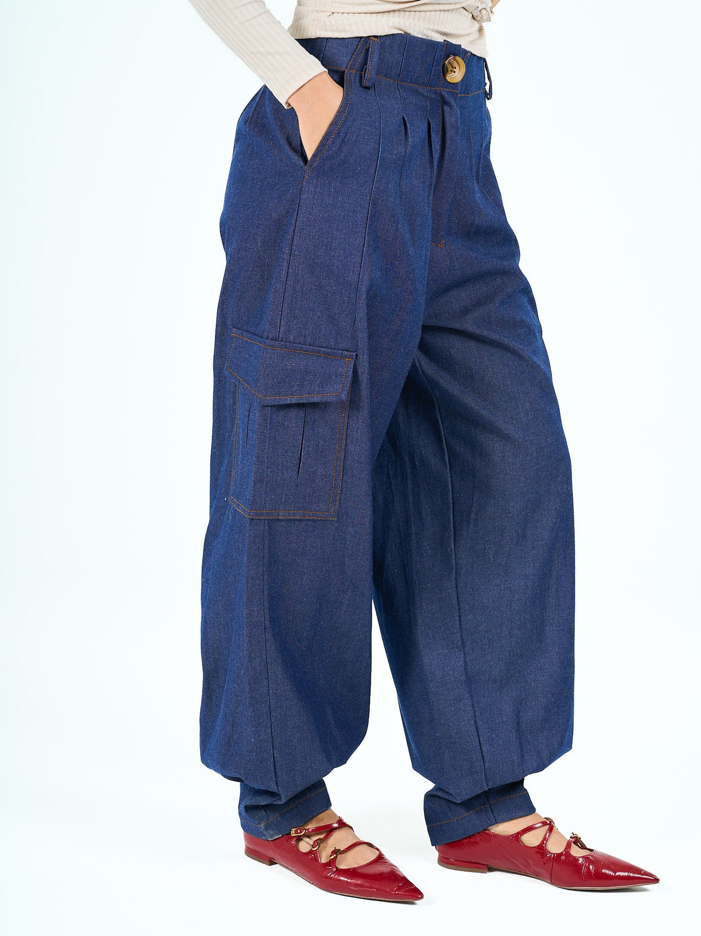 Parachute pants in blue denim
