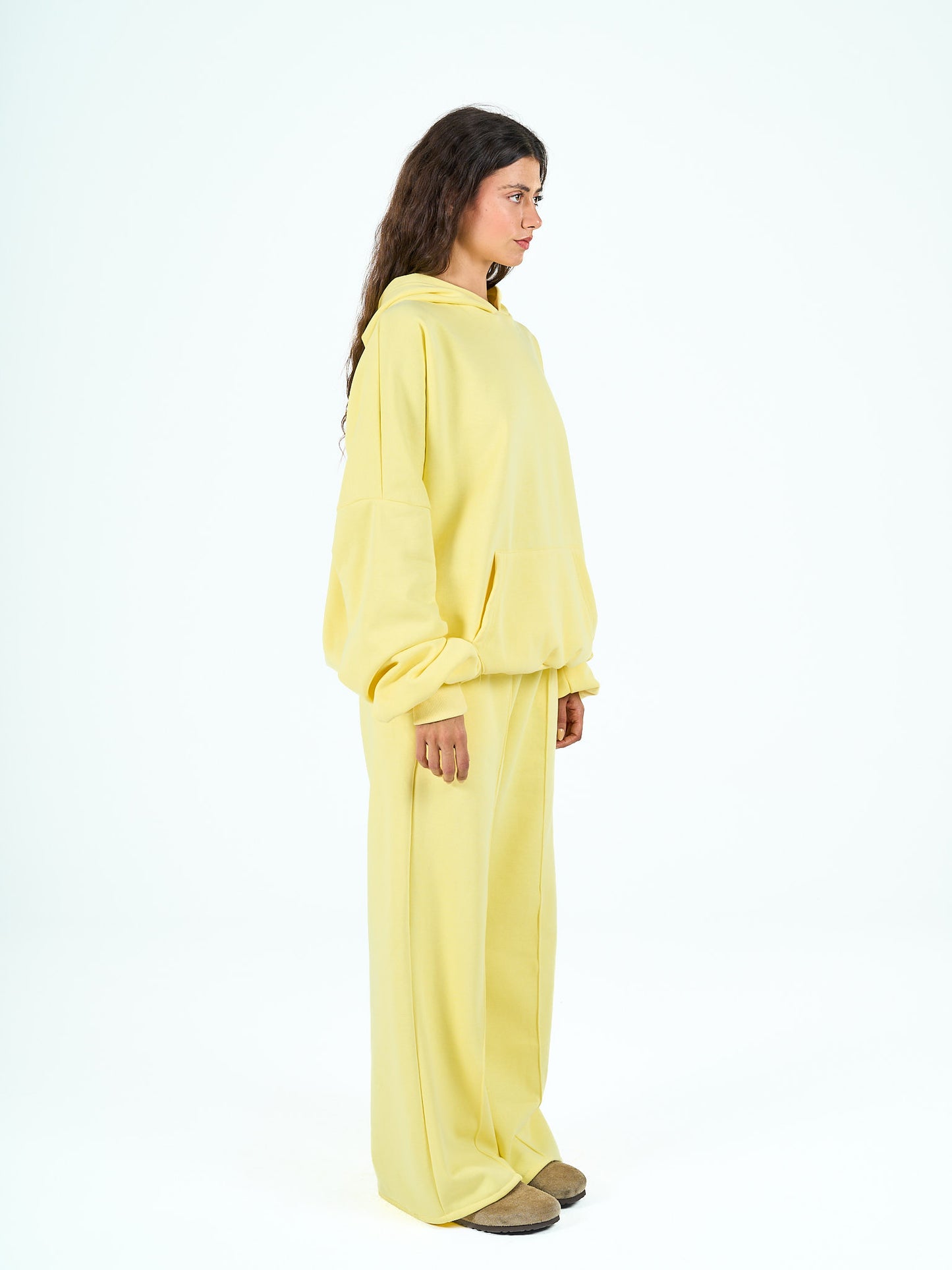 Butter yellow set (Sweatshirt + Pants)