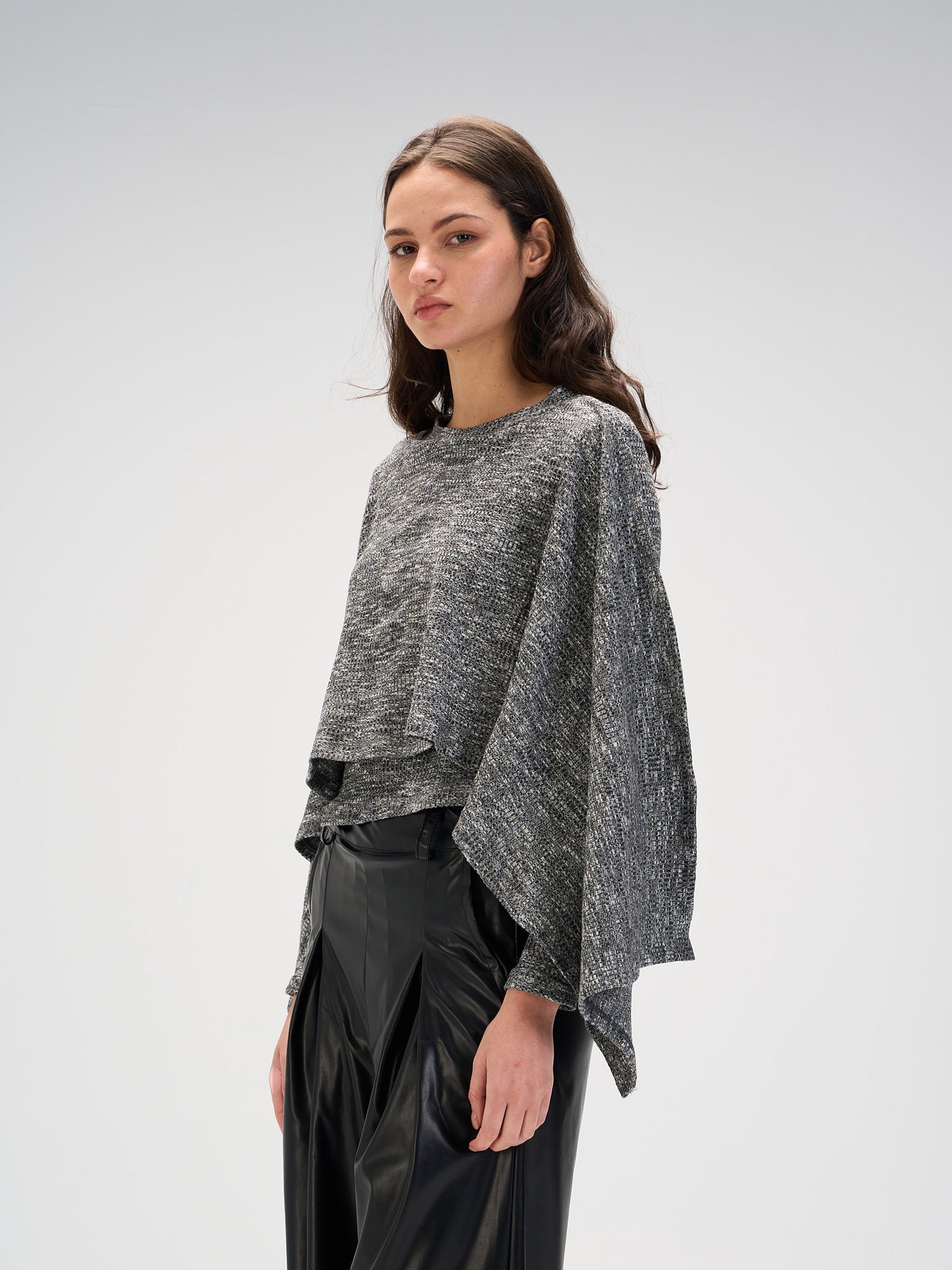 Shawl top in knit grey