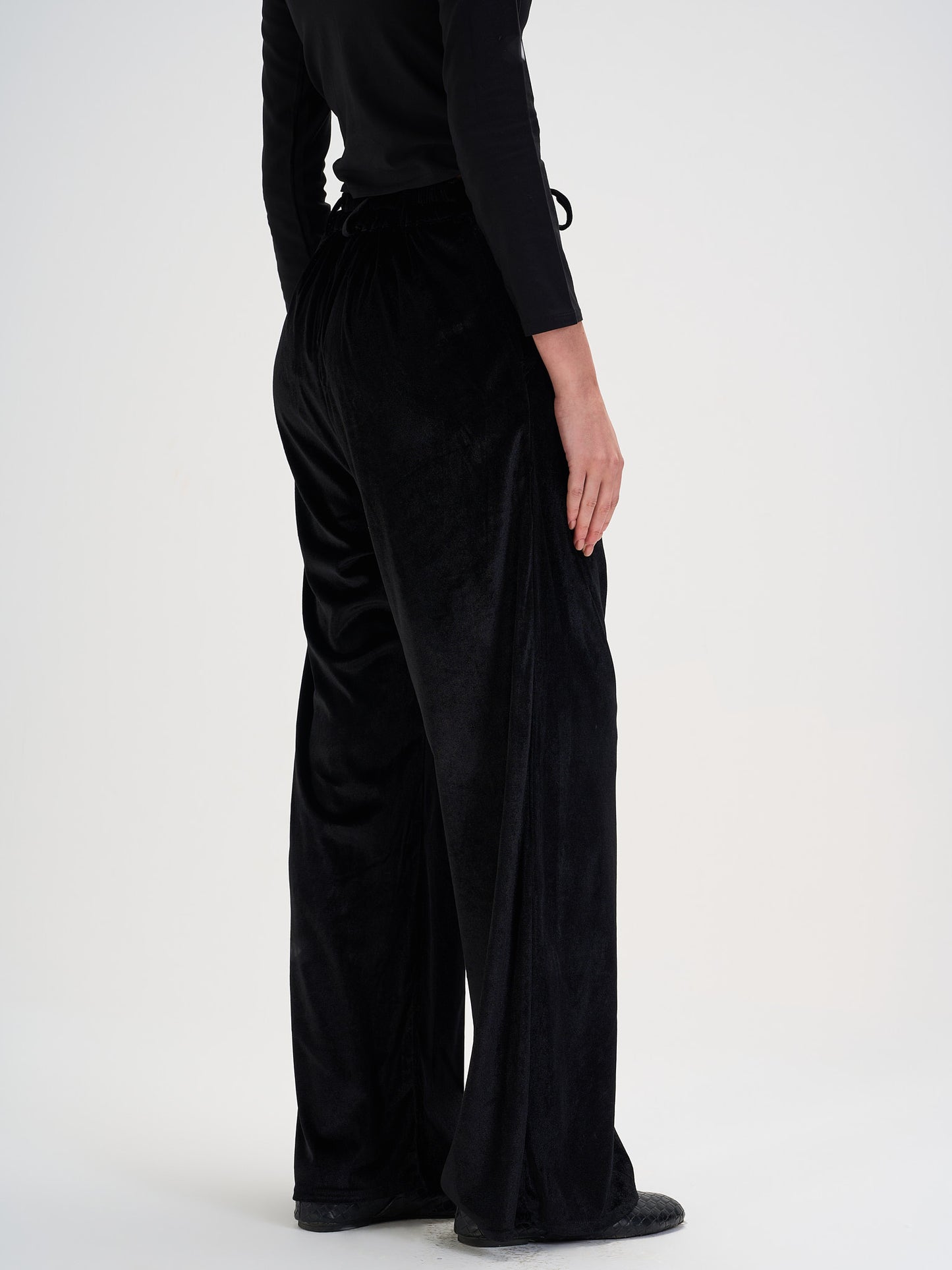 Main pants in velvet black