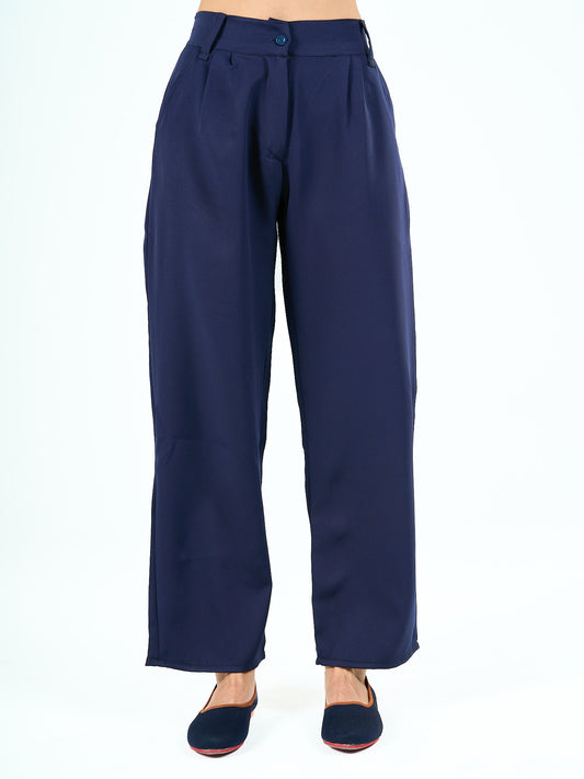 Loose pants in navy