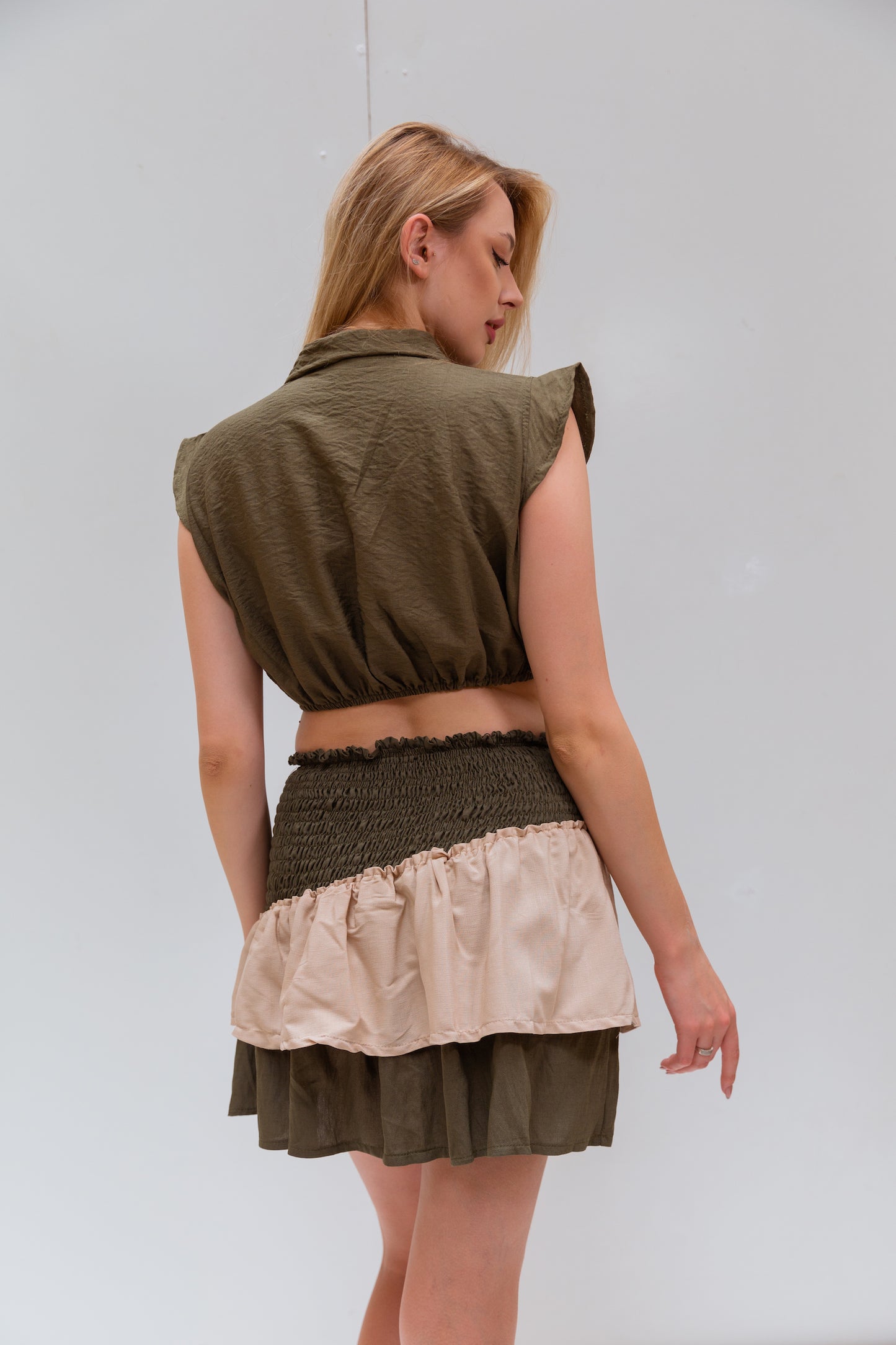 Desert top in olive