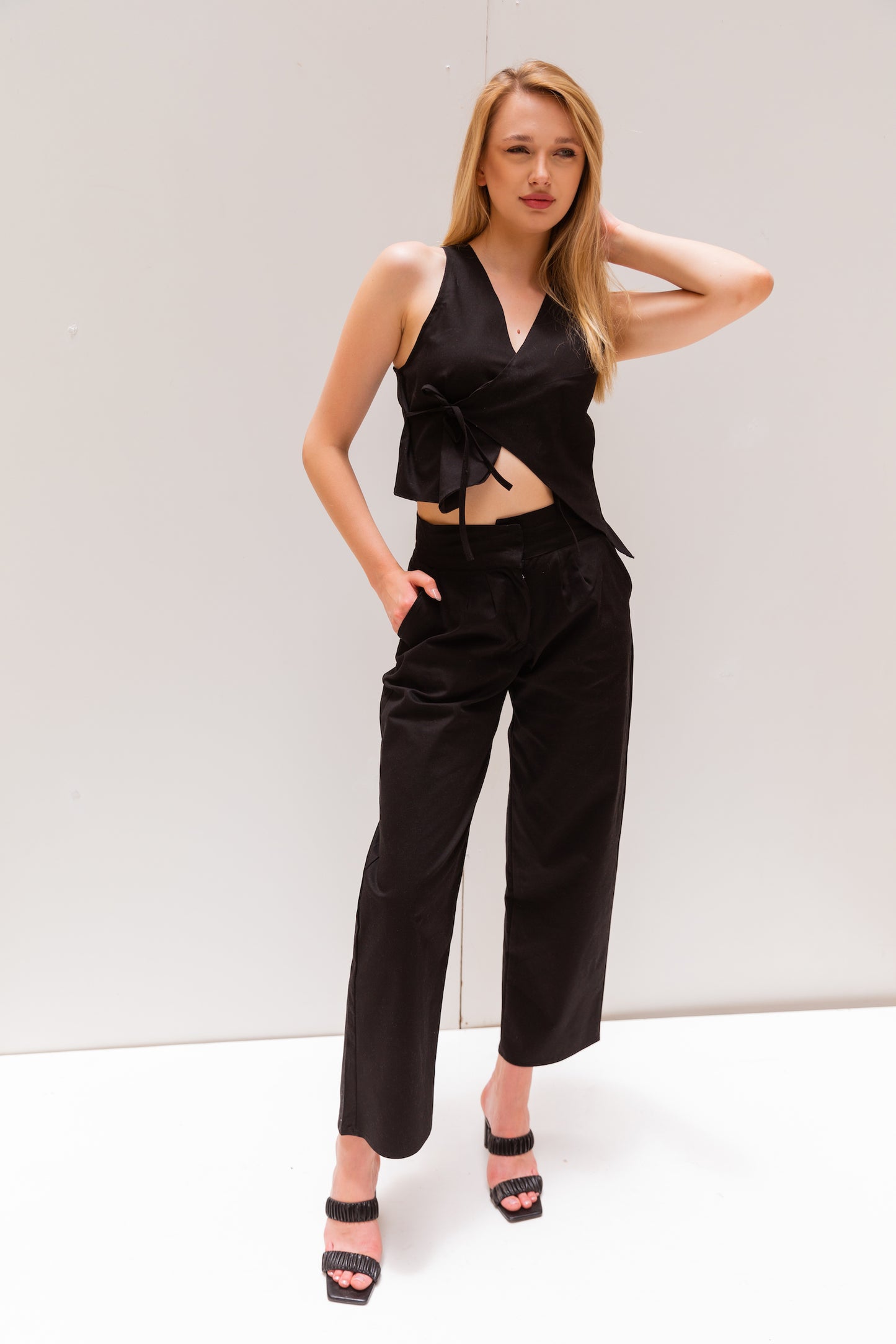 Amore pants in black