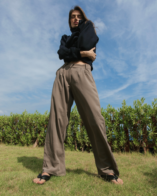 Loose pants in dark beige