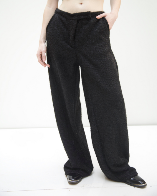 Spark pants in black