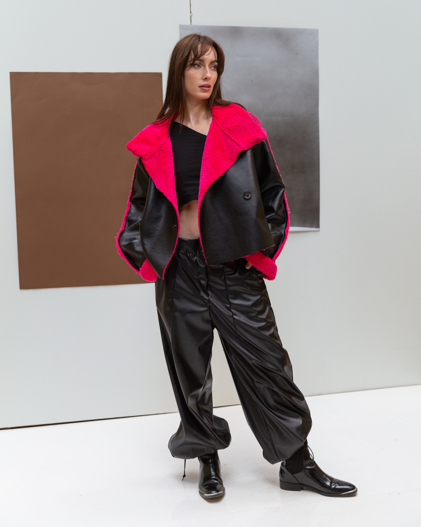 Volume pants in black