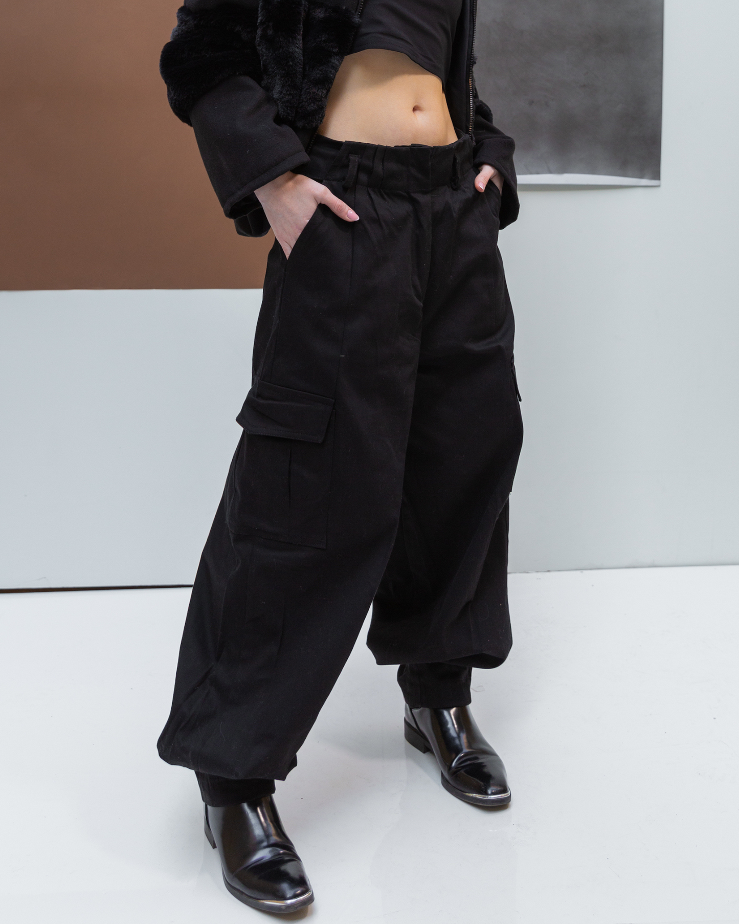 Gabardine parachute pants in black