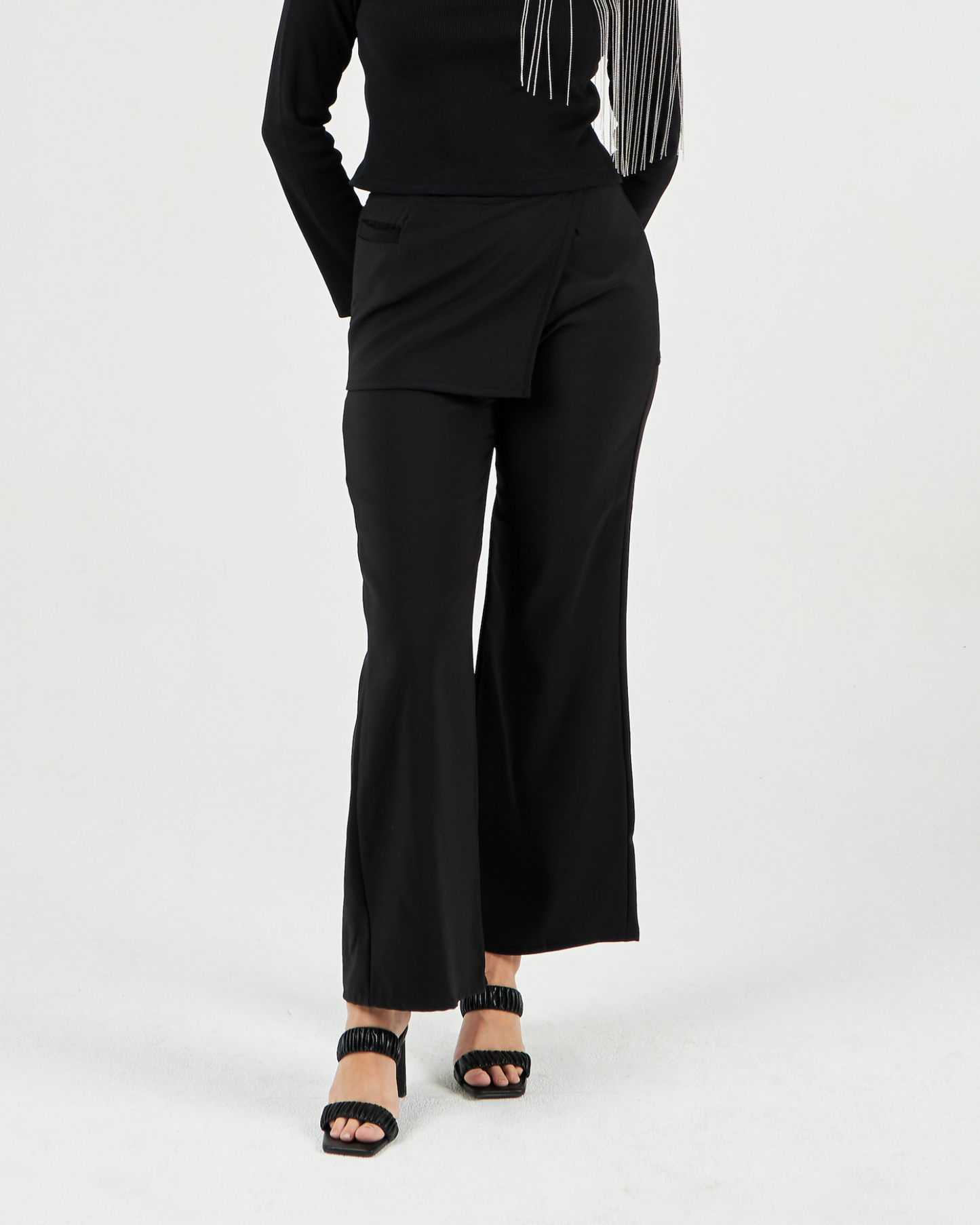 Silence pants in black