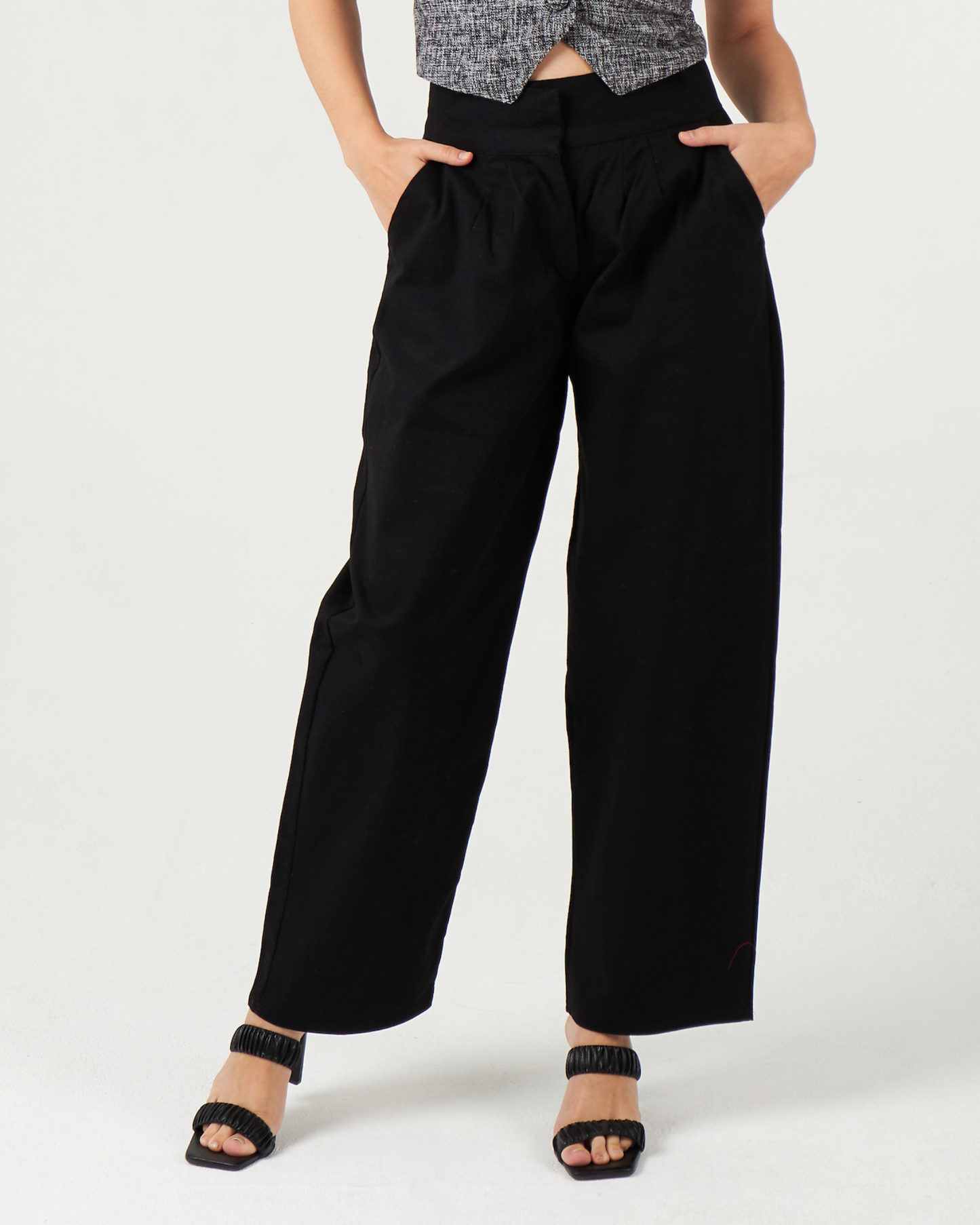 Amore pants in black
