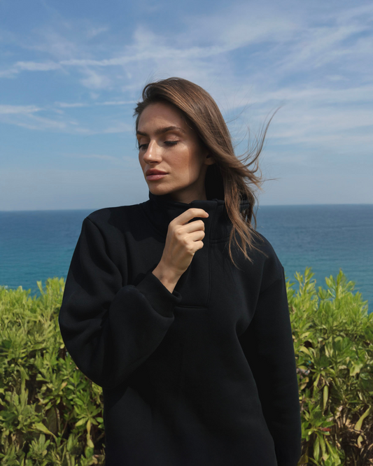 Loose sweatshirt in black