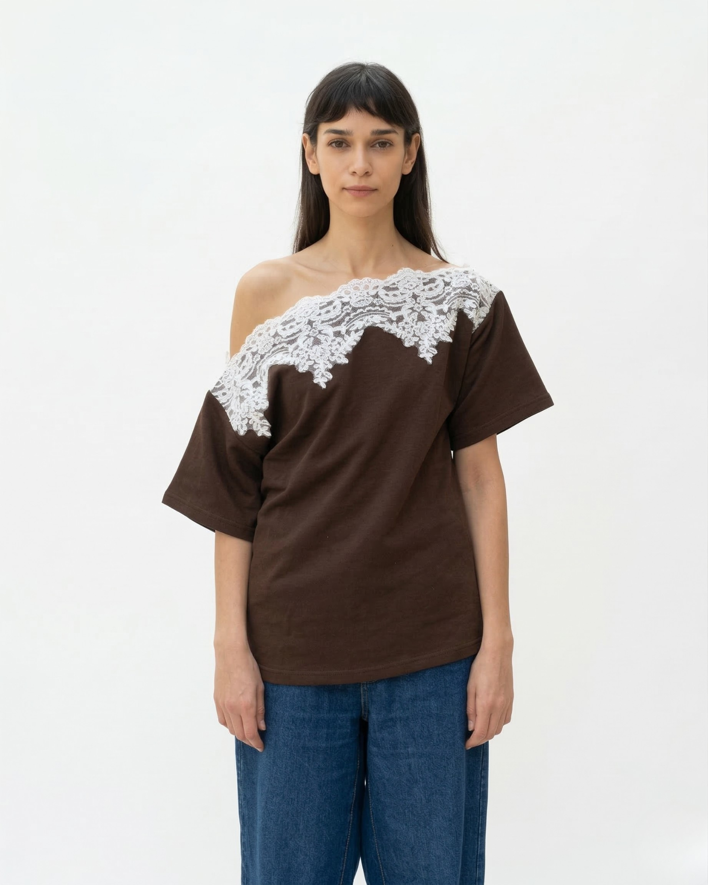 Queen T-shirt in brown