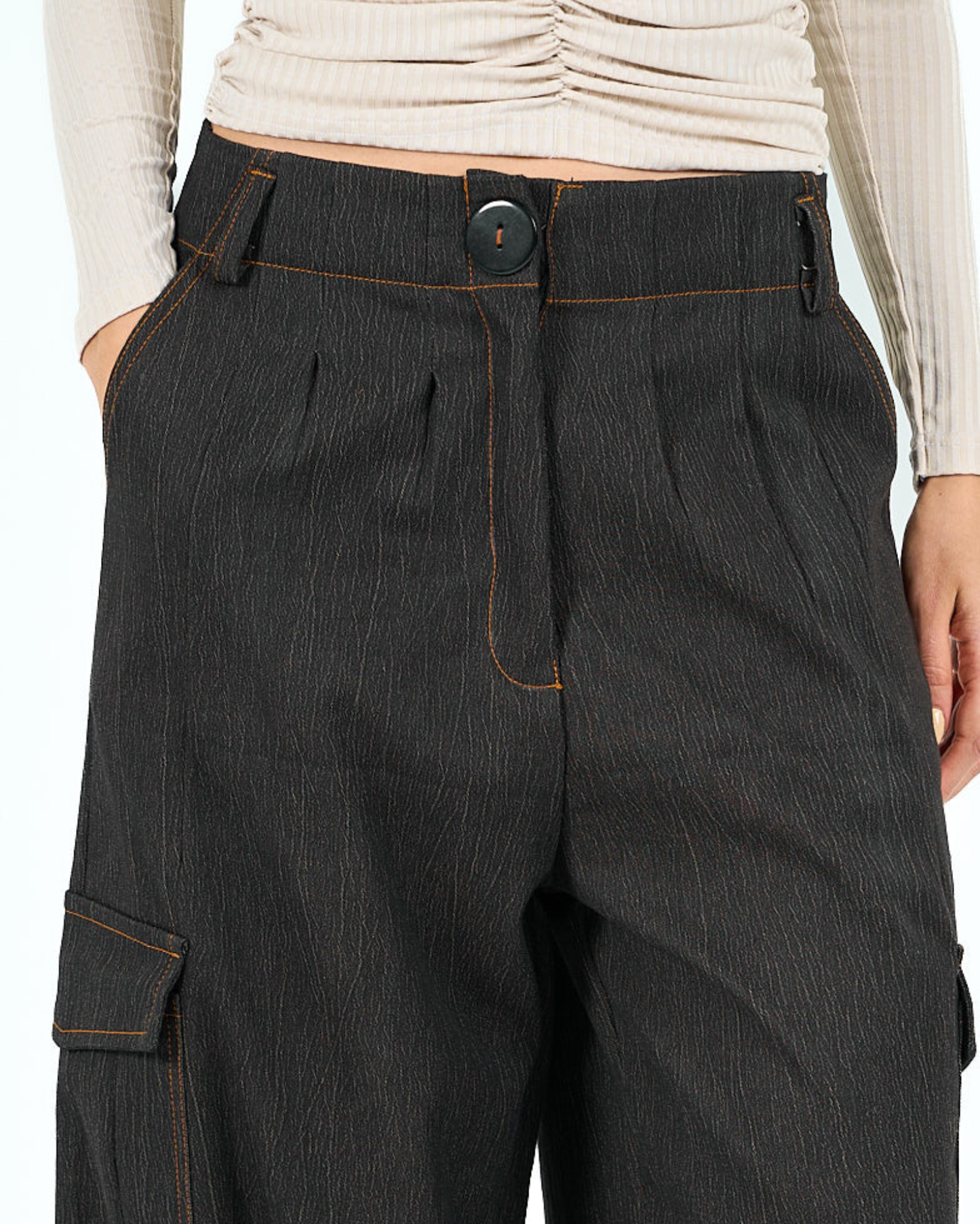 Parachute pants in black tie dye denim