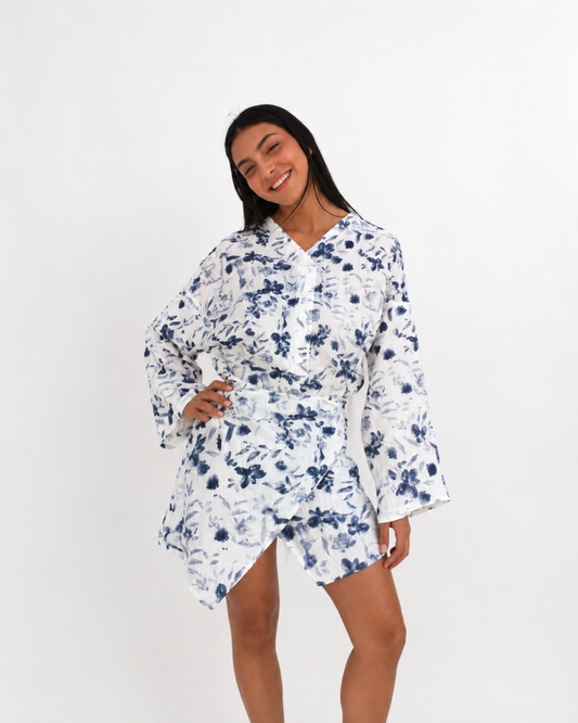Summer wrap up shirt in floral blue