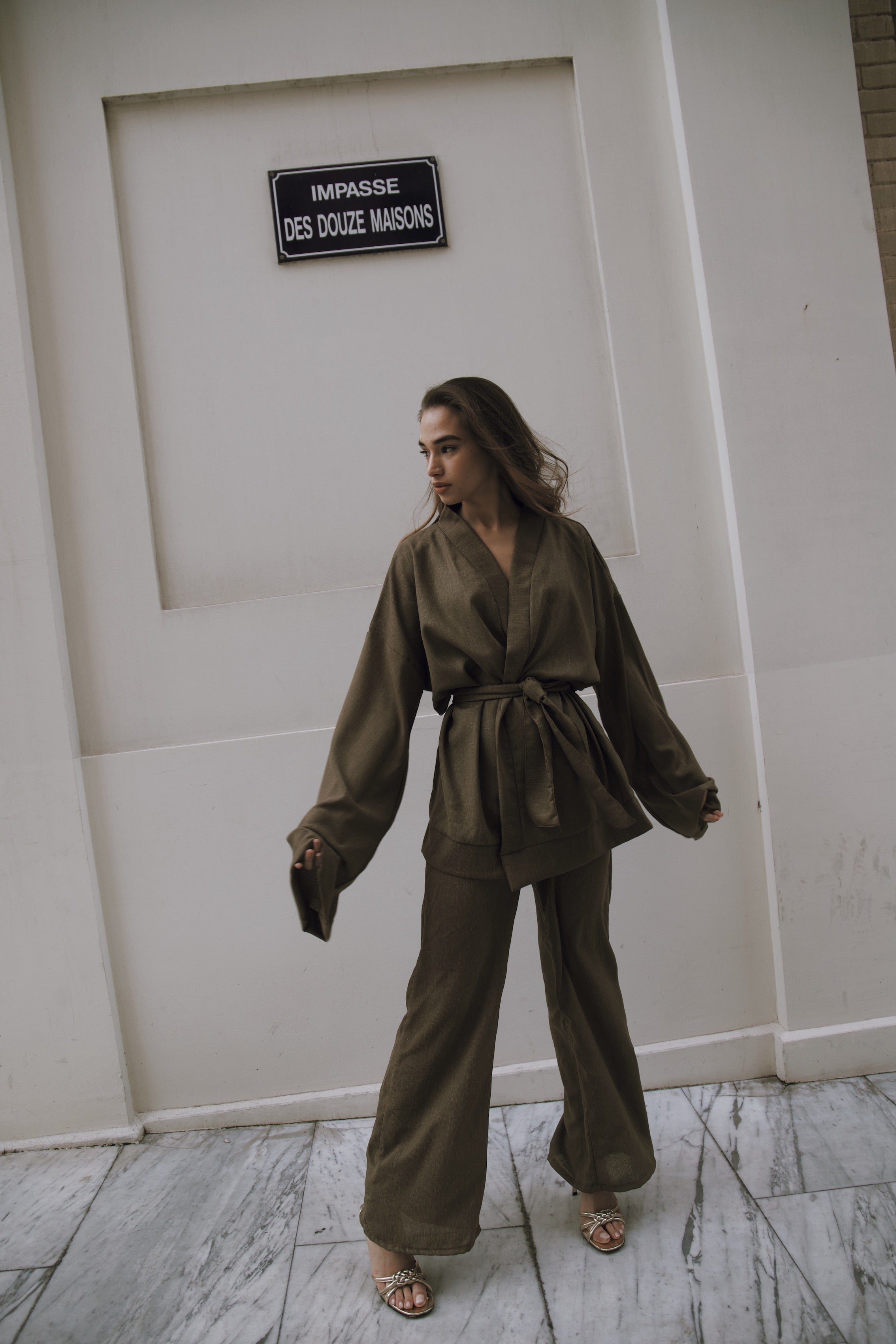 Around the world kimono in olive