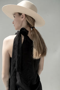 Rise top in black