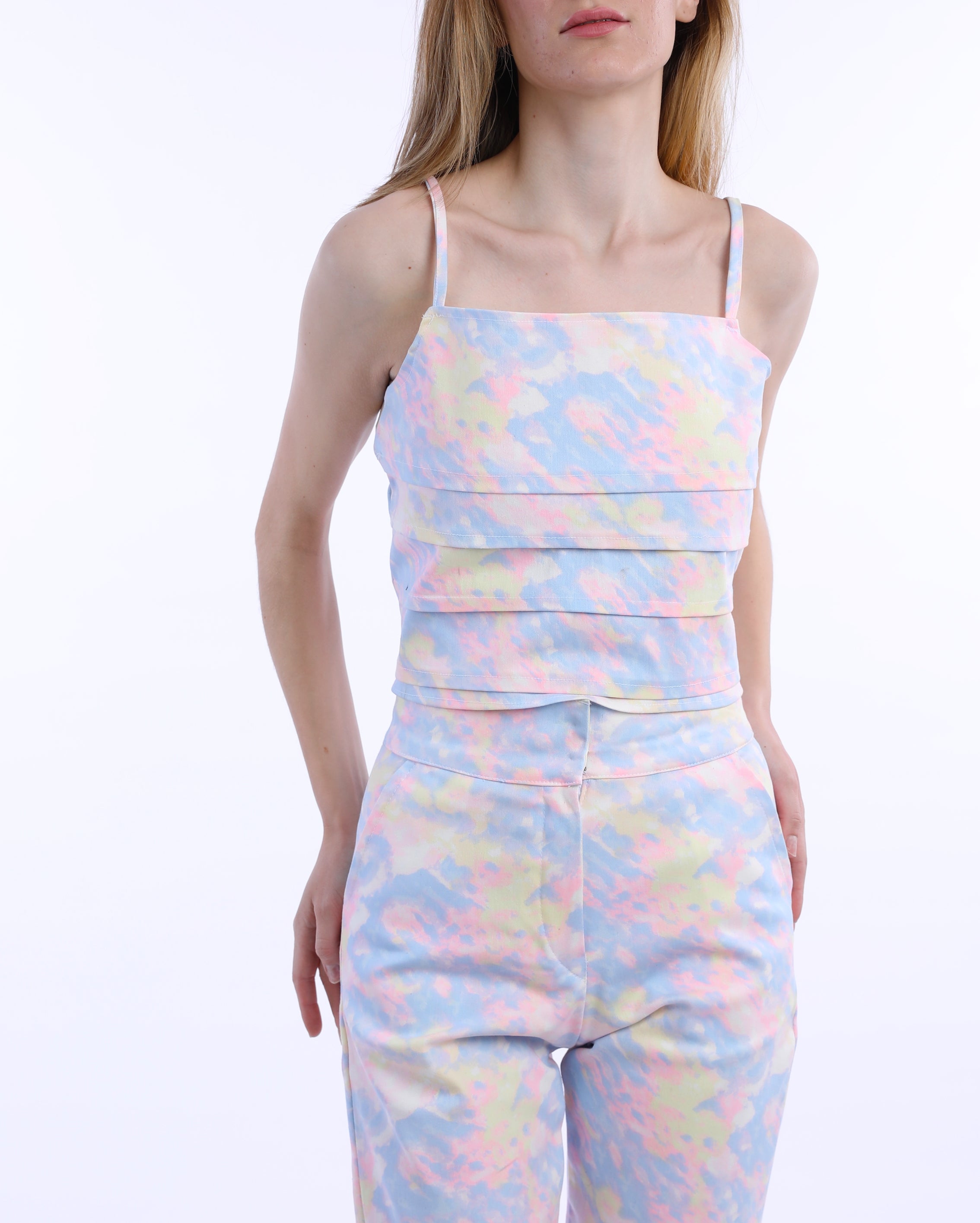 Wonderland top