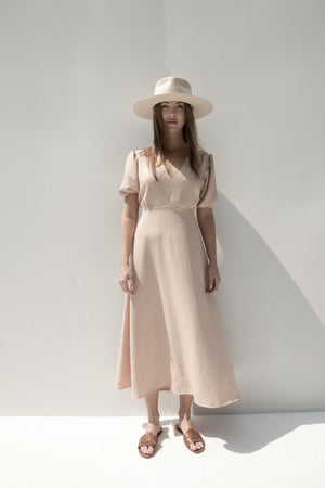 Flow Dress in beige