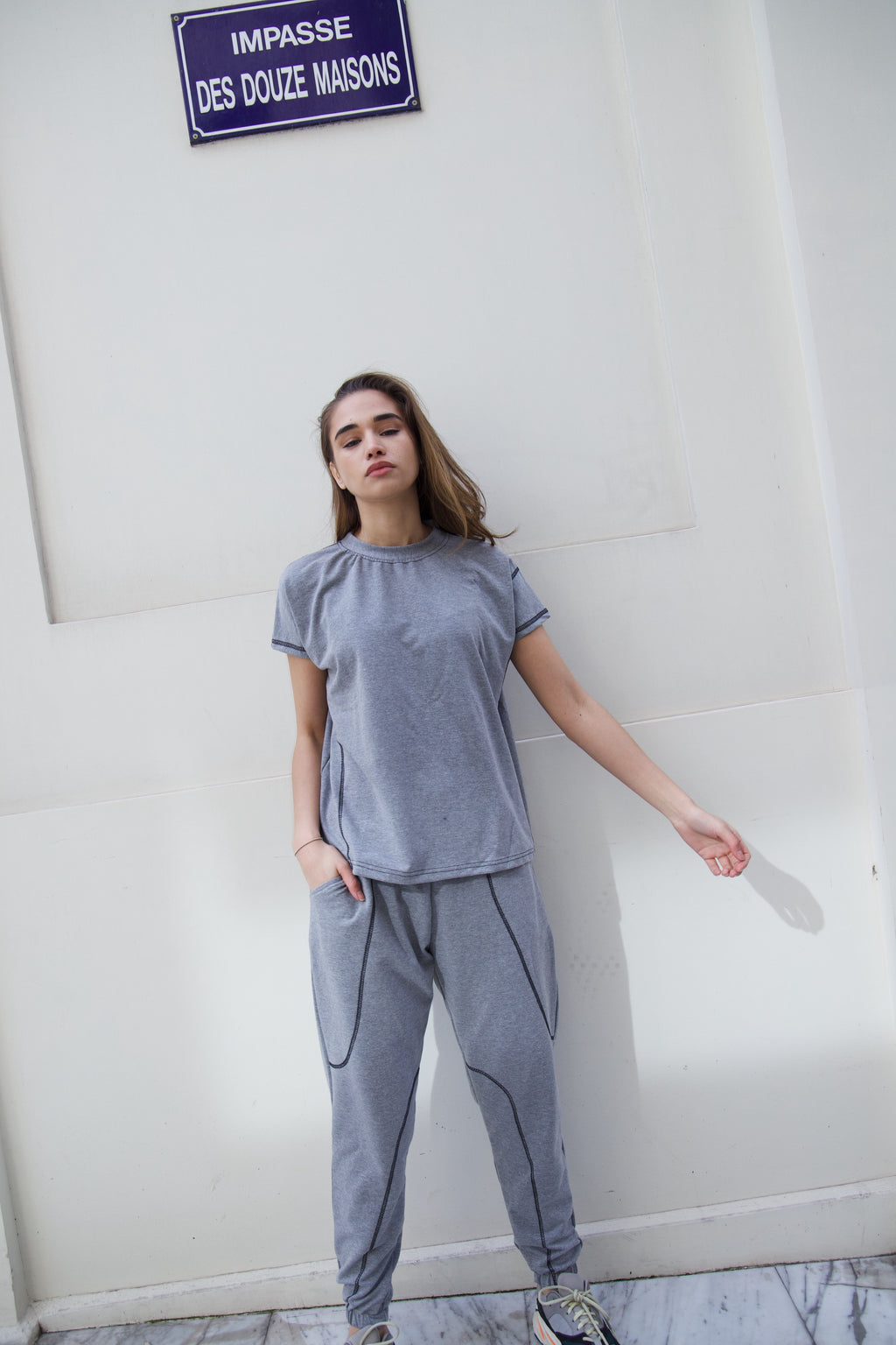 Blow off pants in grey