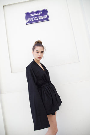 Around the world kimono in black