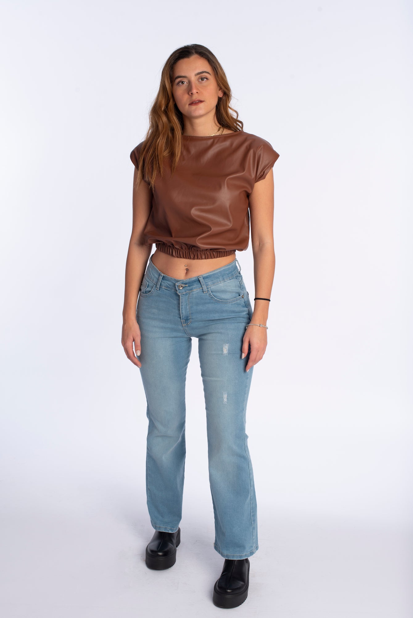 Strike top in brown