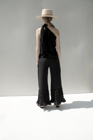 Curly pants in black