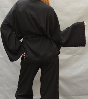The black kimono set (kimono + pants)