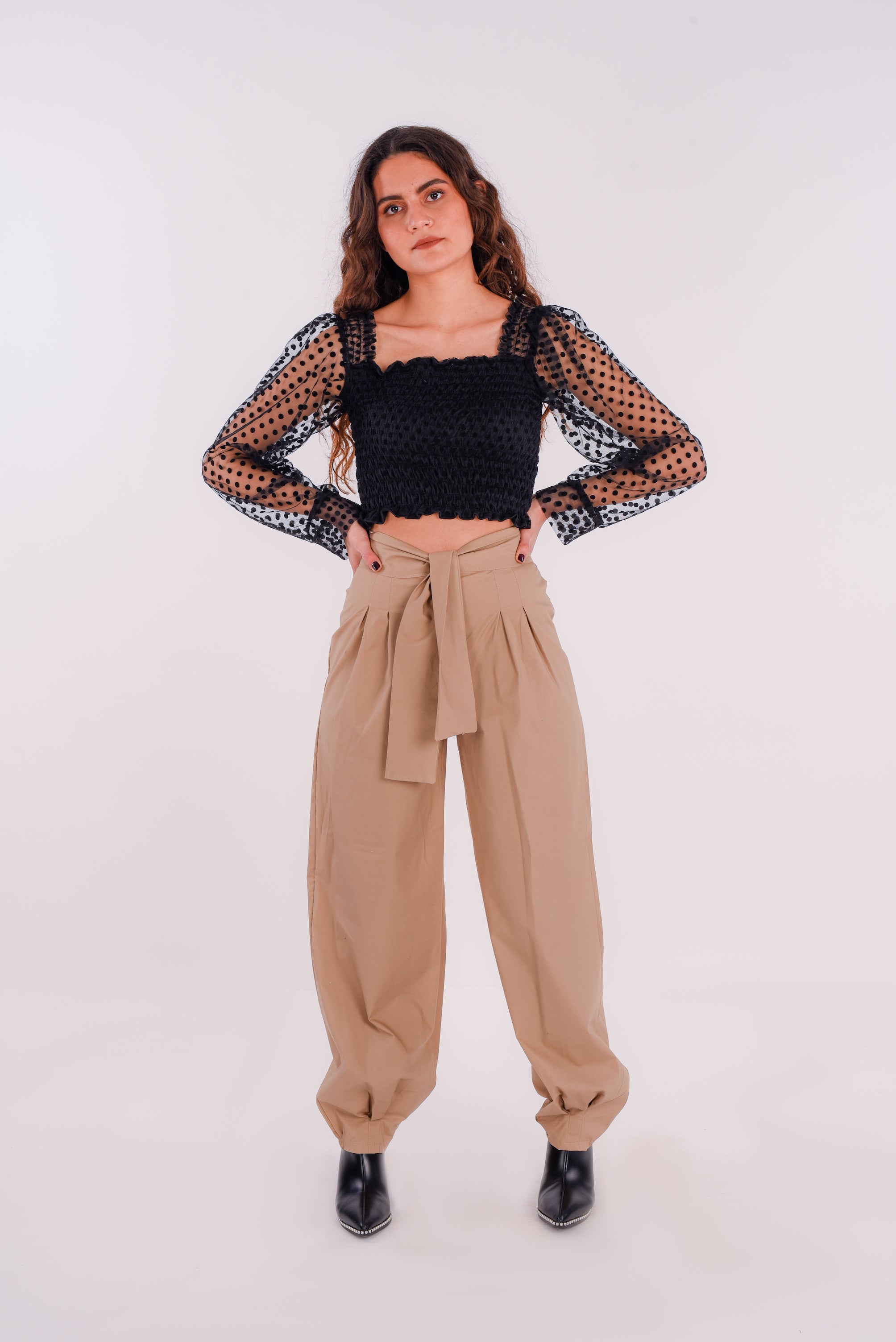 Slay top -with a twist- in black