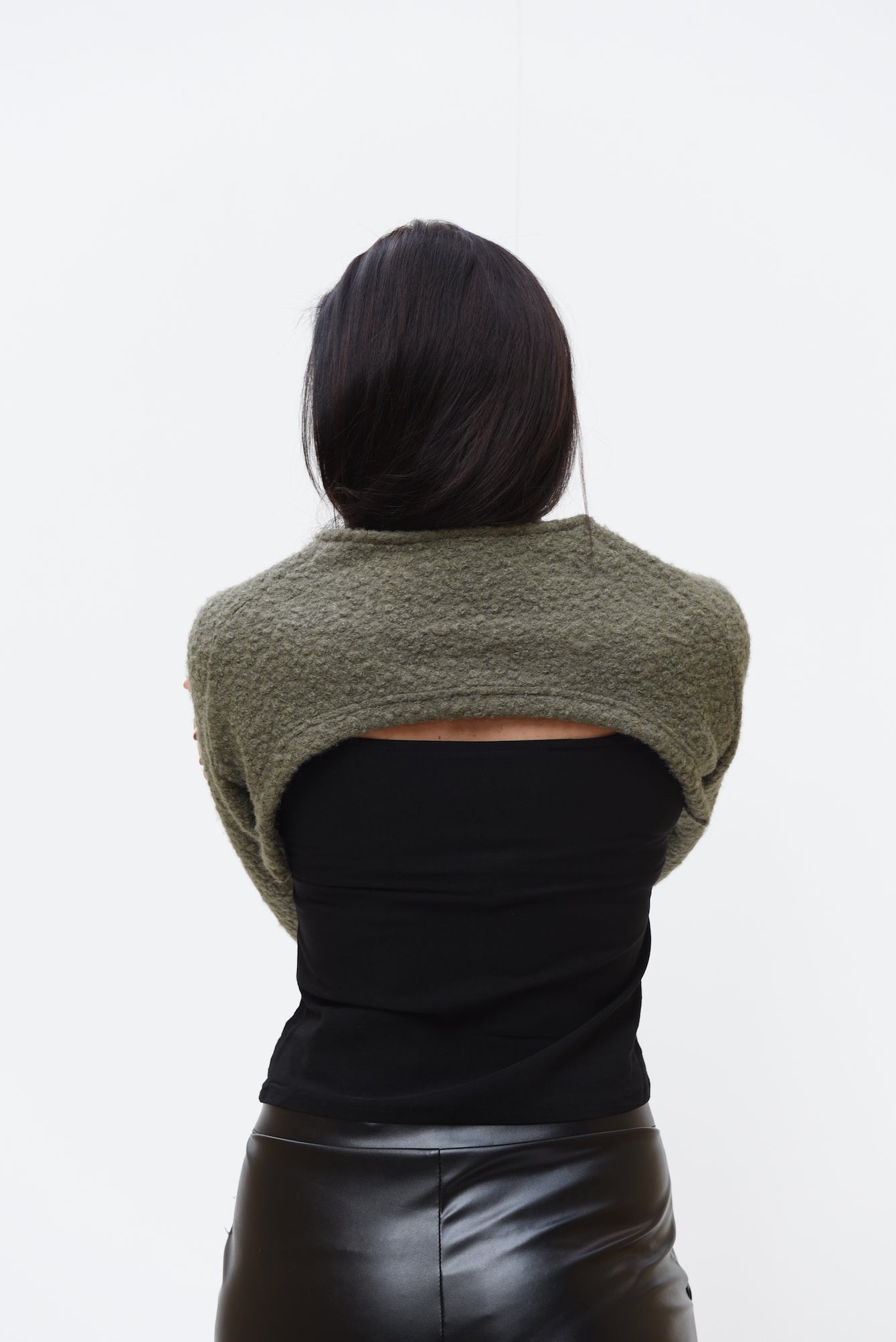 Fur cropped sweatshirt