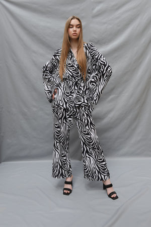 Zebra kimono set in white