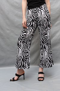 Zebra print pants in white