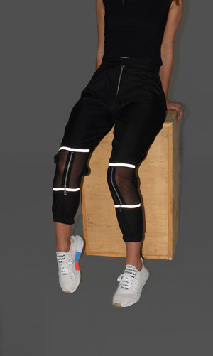 Move pants