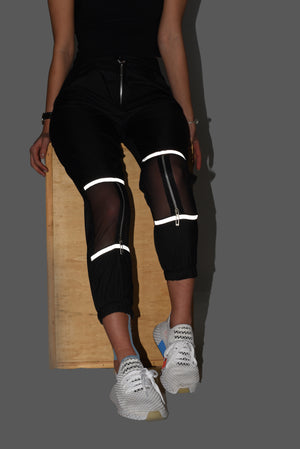 Move pants