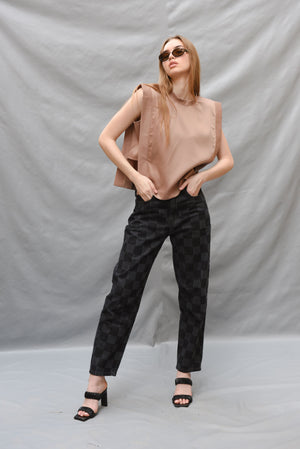 Sharp top in beige