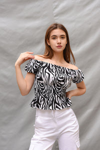 Zebra top in white