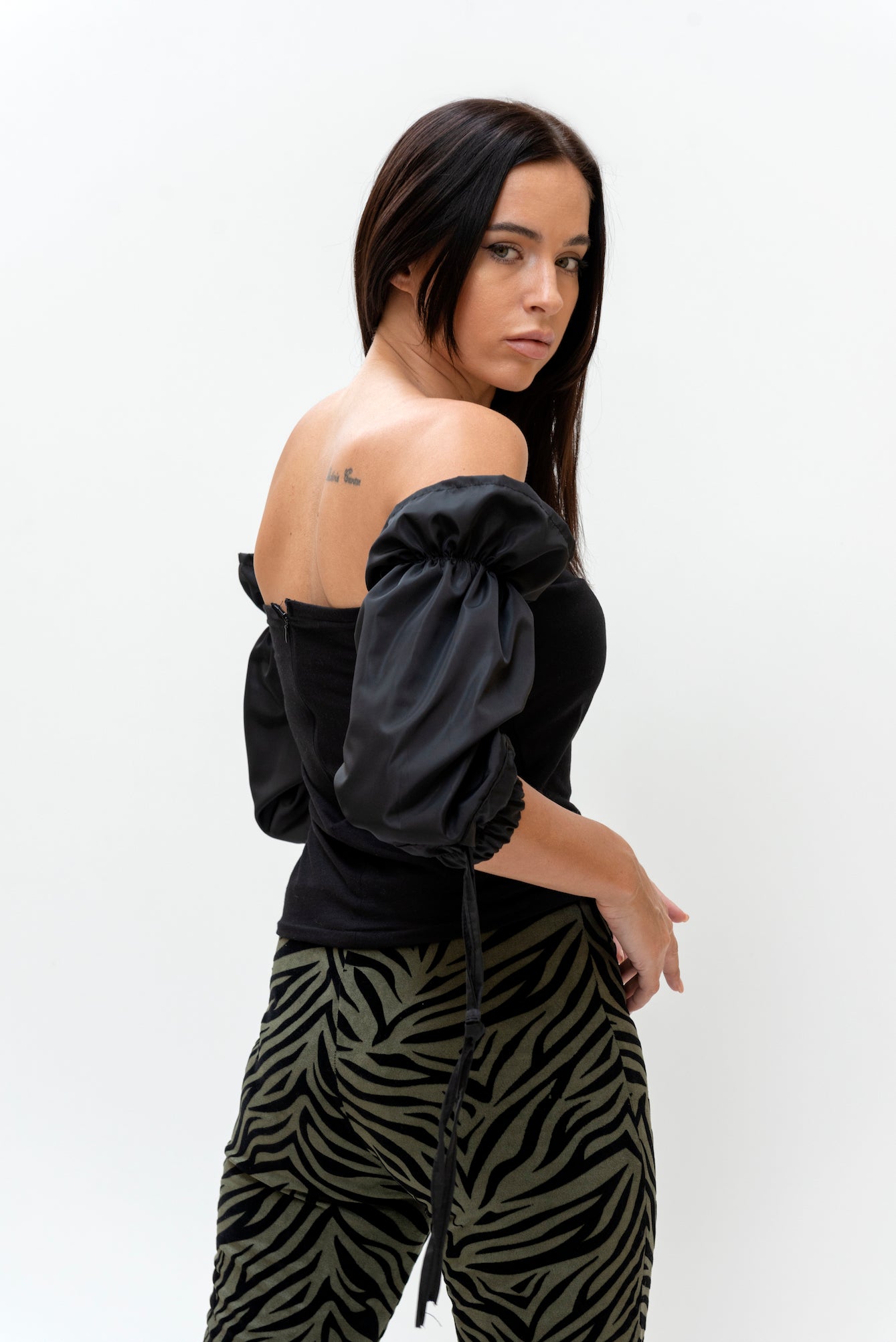 Stella top in black