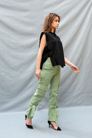 Sharp top in black