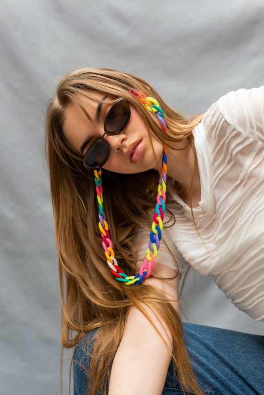 Multi-color sunglass chain