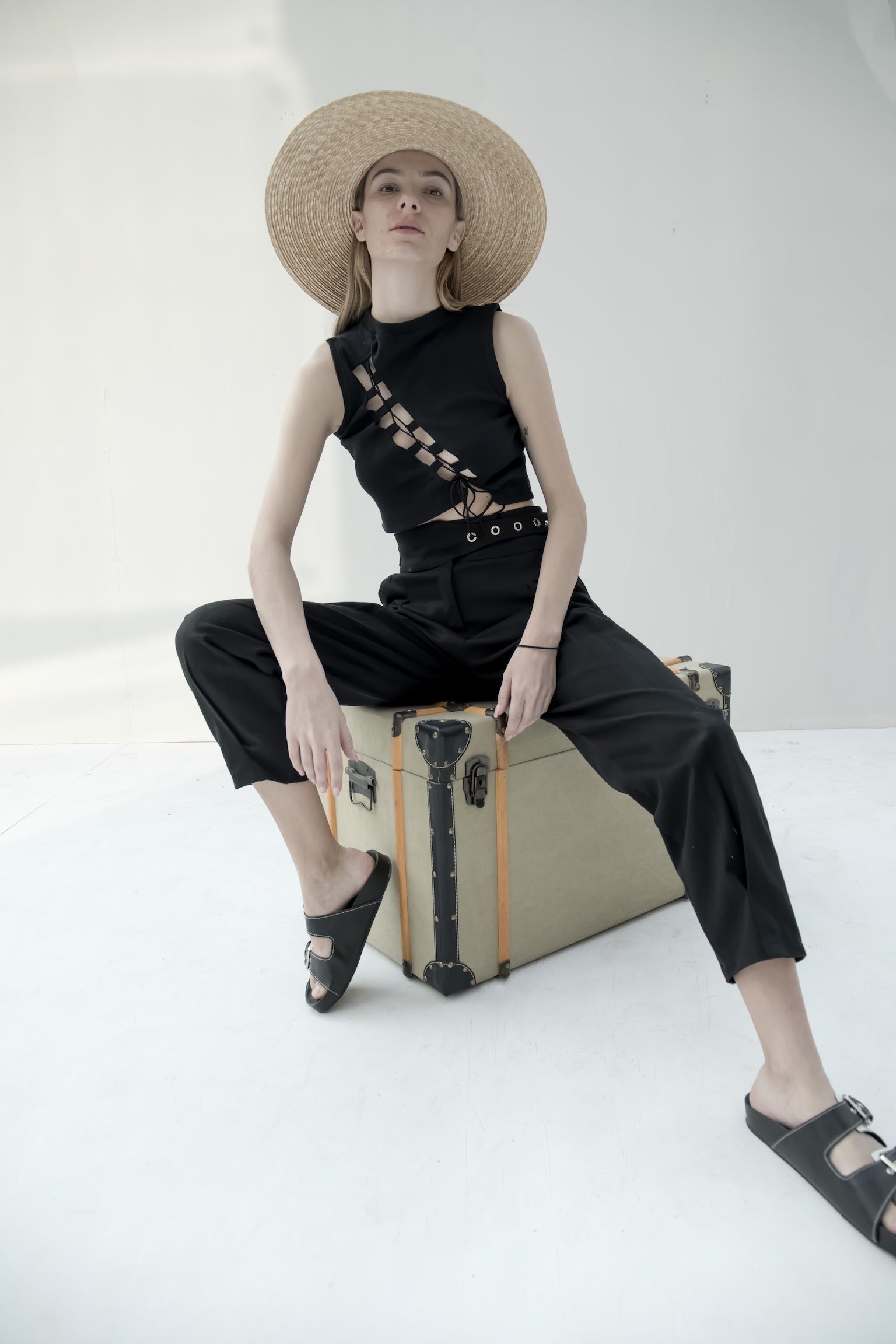 Exclude top in black