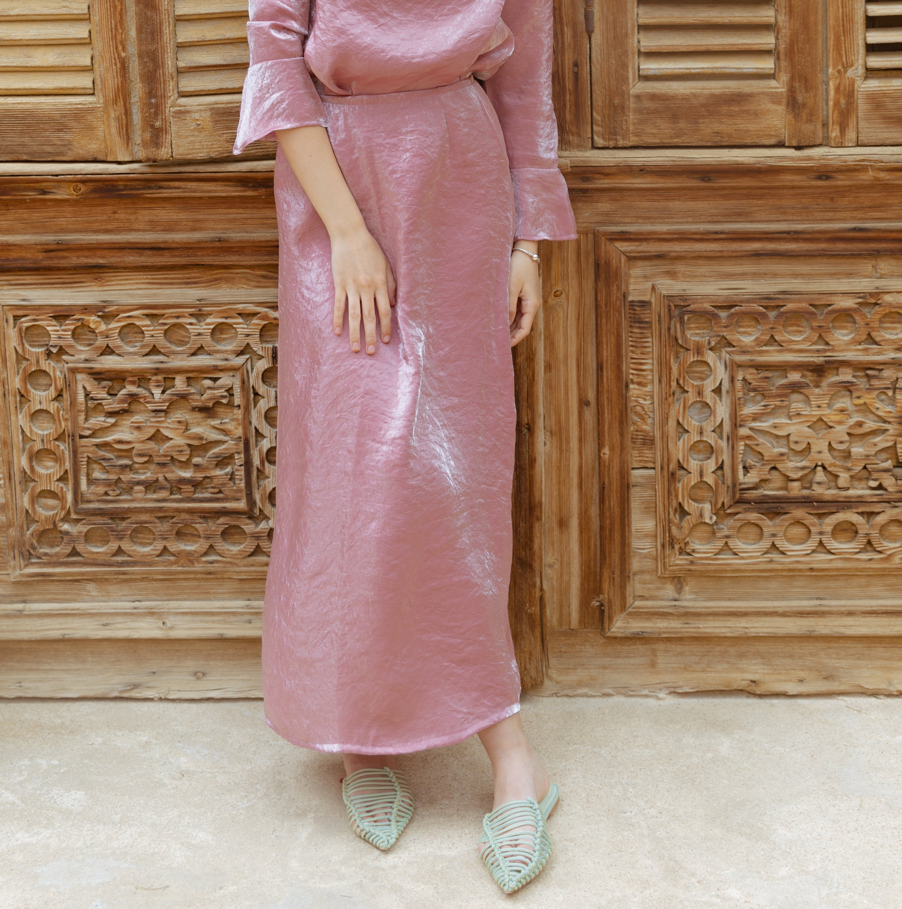 Shimmery maxi skirt in pink