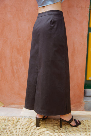 Criss cross maxi skirt in black
