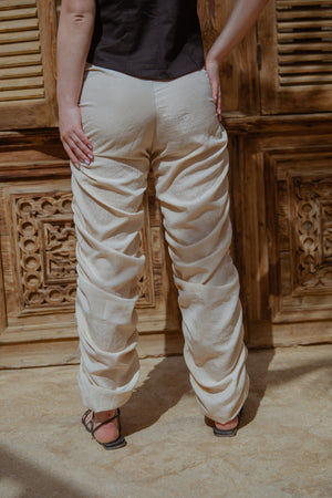 Balloon pants in beige