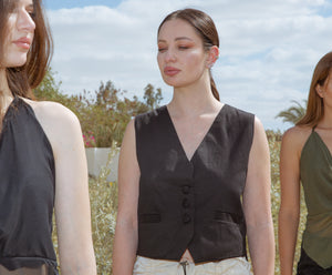 Gabardine vest in black